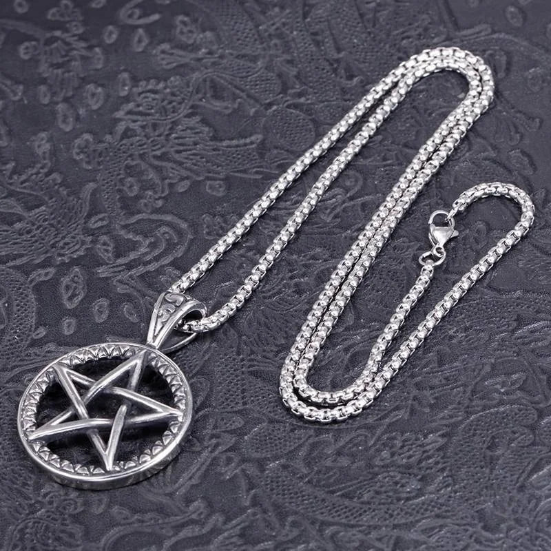 Retro Star Hollow Pendant Necklace Men's Jewelry