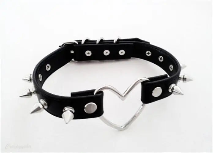 Harajuku Rock Collar Punk Goth Big Heart Stud Rivets Choker Necklace