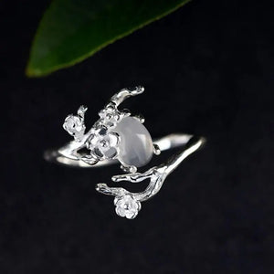 Inlaid Moonlight Chalcedony Plum Opening Ring