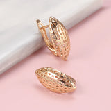 Vintage 585 Rose Geometric Hollow Oval Earrings