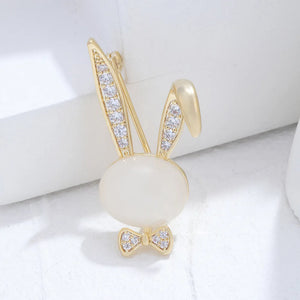Rabbit Female Collar Buckle Jewelry Corsage Anti-Empty Brooch Pin