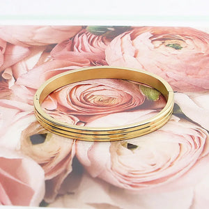 Women Titanium Steel Rose Unique Round Bangle & Bracelet