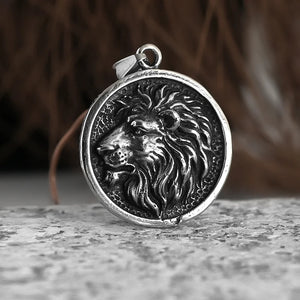 Long Hair Lion Head Pendant Necklace Crystal Inlaid Men's Jewelry