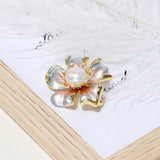 14K Plated Freshwater Pearl Flower Brooch Lady Costume Jewelry