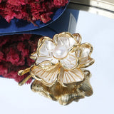 14K Plated Freshwater Pearl Flower Dress Brooch Lady Jewelry Accessory