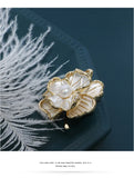 14K Plated Freshwater Pearl Flower Dress Brooch Lady Jewelry Accessory