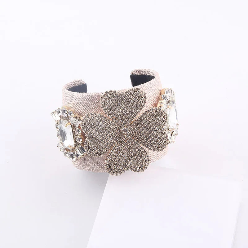 Baroque Four-Leaf Flower Rhinestone Bracelet for Party
