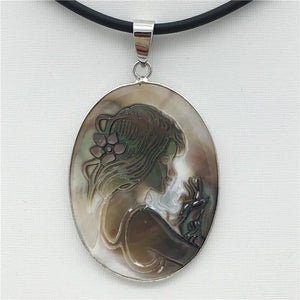 Natural Shell Pendant Necklace 35X50 MM 18 Inches