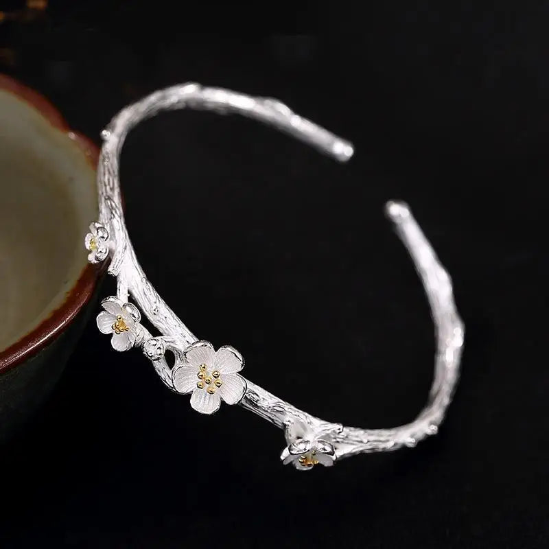 Plum Blossom Gilded Bracelet Chinese Retro Lady Charm Jewelry