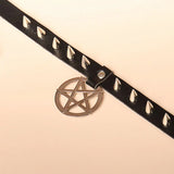 Punk Harajuku Ladies Necklace Rivets Star Pendant Leather Collar