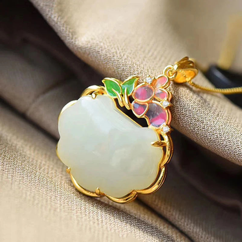 Silver Inlaid Hetian Chalcedony Plant Pendant Necklace