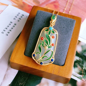 Silver Inlaid Hotan Chalcedony Plant Flower Pendant Necklace