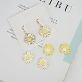 40pcs Alloy Daisy Flowers Floating Locket Charms DIY Jewelry Earring Accessory