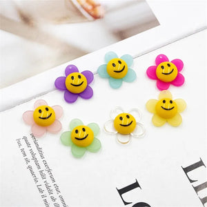 50pcs Smiley Core Cartoon Sunflowers Resin Flowers for DIY Jewelry Earring
