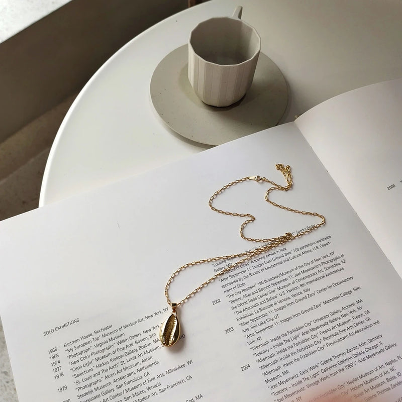 925 Silver Nordic Shell Pendant Necklace, 18K Yellow Short Chain for Women