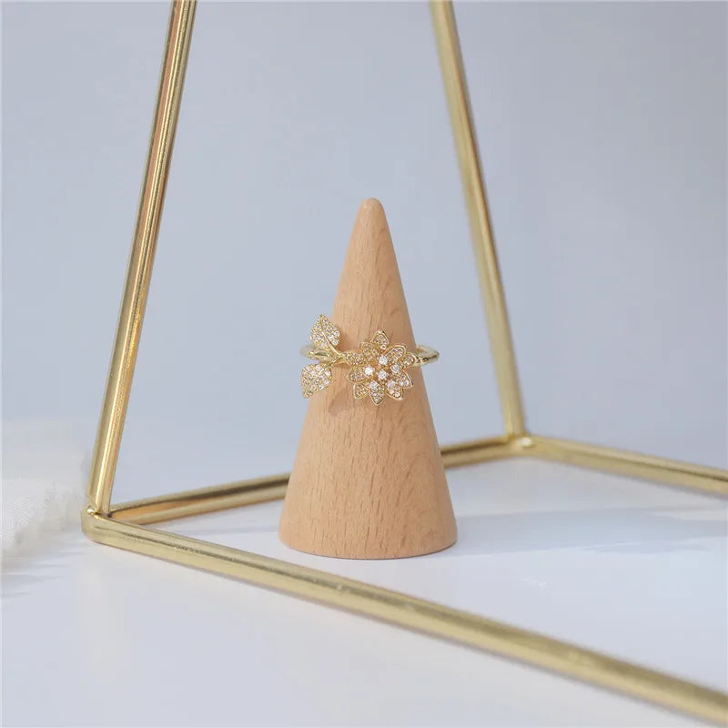 OBEAR14k Flowers Zircon Ring Women Engagement Banquet Jewelry
