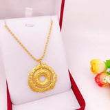 European Hot Woman Vintage Round Pendant Charm