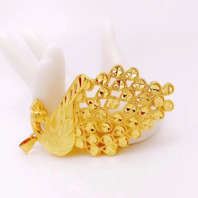 European Hot Fine Woman Girl Party Peacock 24KT Pendant Charm