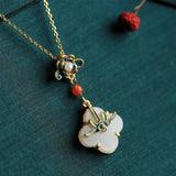 Clover Necklace with Hetain Jade Pendant