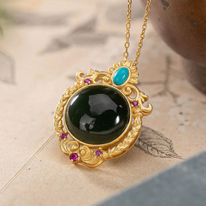 Dark Green Chalcedony Pendant Necklace with Silver Inlay