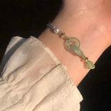 Pastoral Romantic Green Chalcedony Interlocking Bracelet