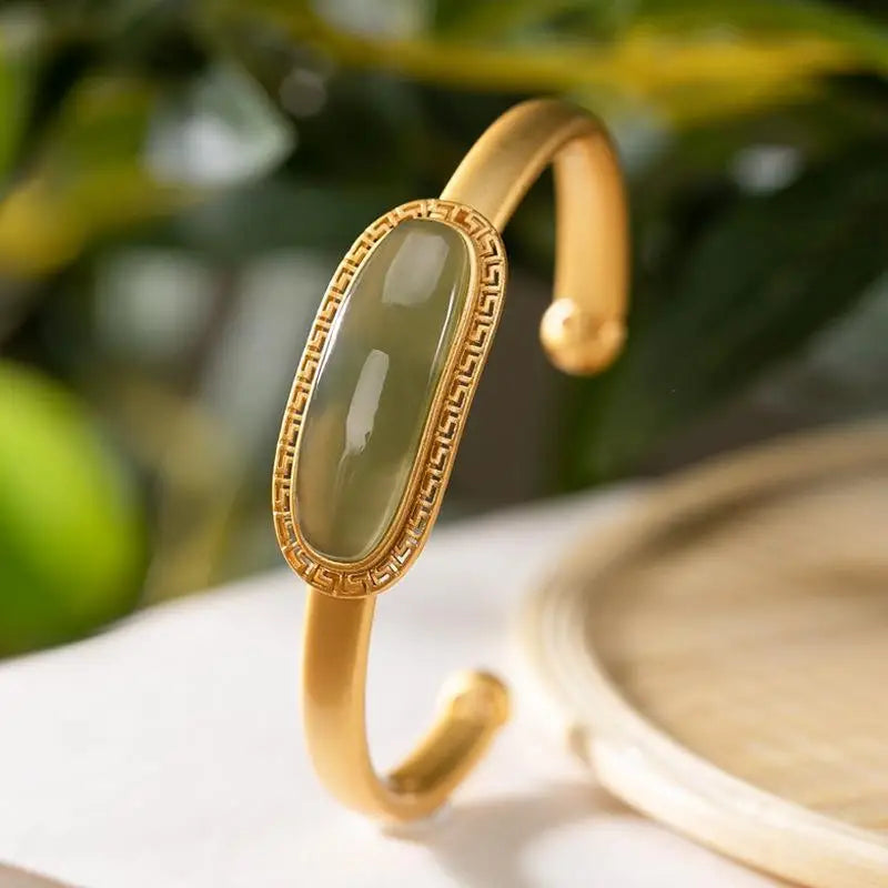Ancient Craftsmanship Hollow Hetian Jade Pattern Bracelet