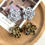 20pcs 31mm Polka Dots Style Acrylic Resin Flowers Leopard Jewelry Floral Patch