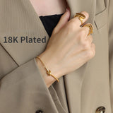Lucky Heart-shaped Knotted Bracelet Titanium Steel 18k Gold Mini Bracelet