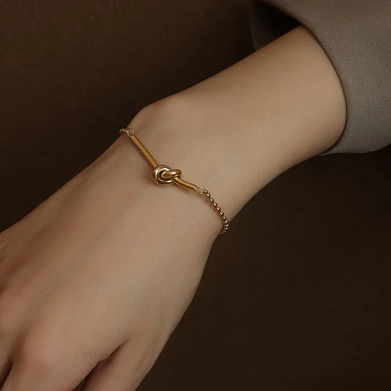 Lucky Heart-shaped Knotted Bracelet Titanium Steel 18k Gold Mini Bracelet