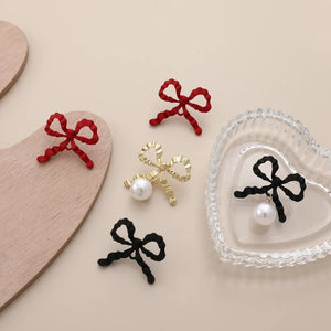 Oversized Retro Pleated Ribbon Bow Stud Earring Material