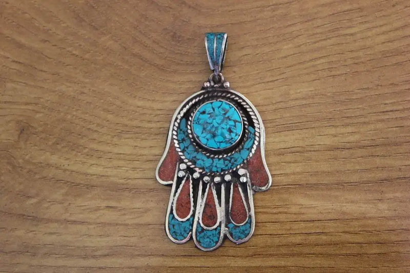 Vintage Tibetan Buddha Hand Pendant Necklace Nepal Jewelry