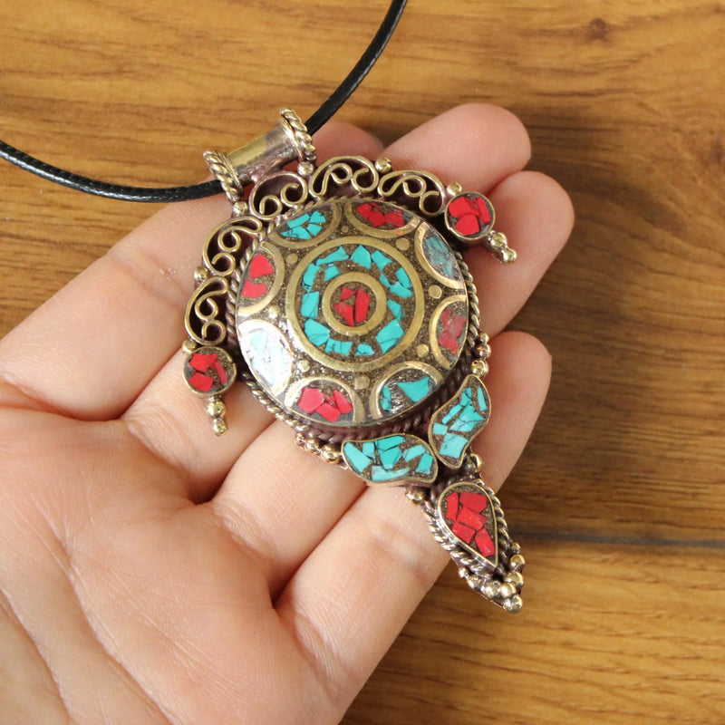 Tibetan Jewelry Brass Colorful Stone Flower Pendant Necklace Nepal