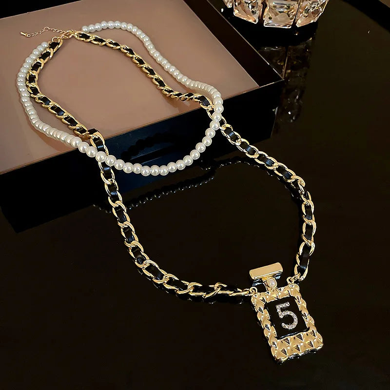 Pearl Crystal No. 5 Necklaces Retro Sweater Chain Collores