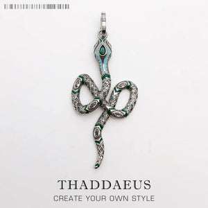 Green Snake Pendant Necklace, Boho Style Jewelry for Women, Spring Collection