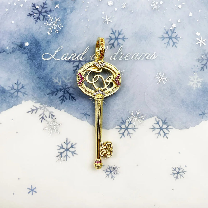 Golden Pendant Key in 925 Sterling Silver for Women
