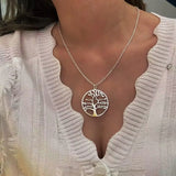 Personalized Family Tree Name Necklace for Women