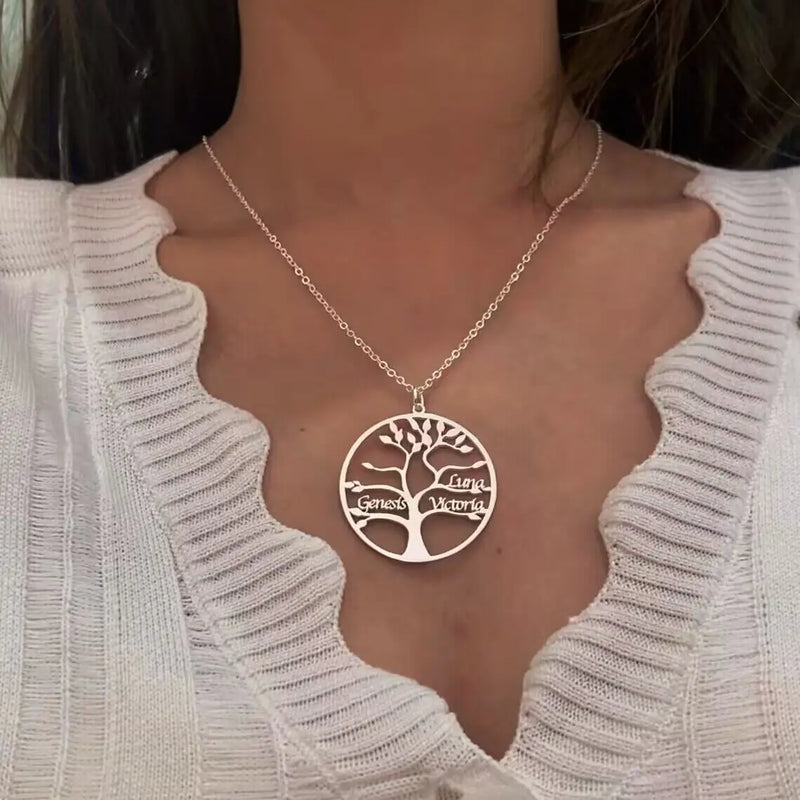 Personalized Family Tree Name Necklace for Women