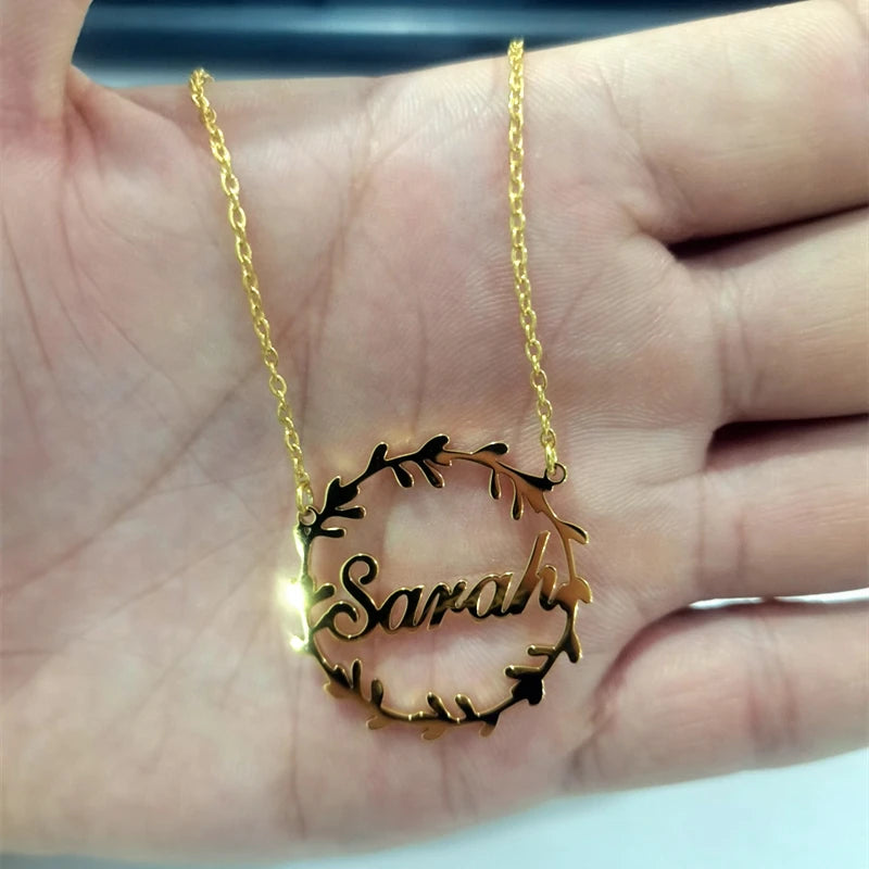 Personalized Stainless Steel Nameplate Wreath Necklace