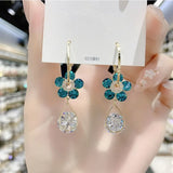 Retro Flower Drop Earrings for Women PD801