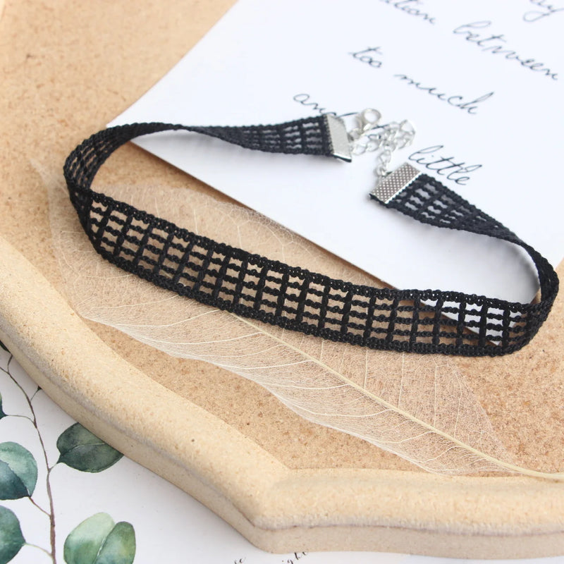 Playful Girl Short Lace Clavicle Chain Choker Necklace