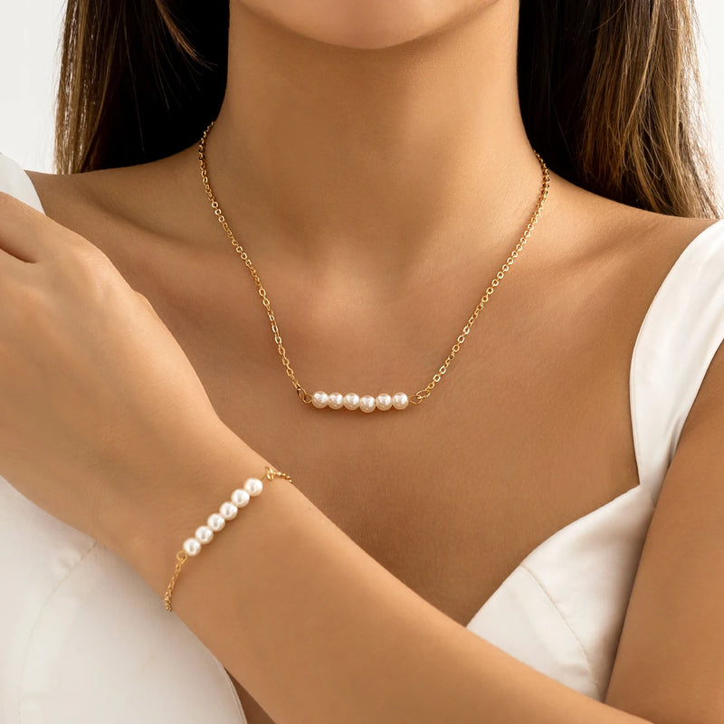 Pearl Pendant Choker Necklace for Women