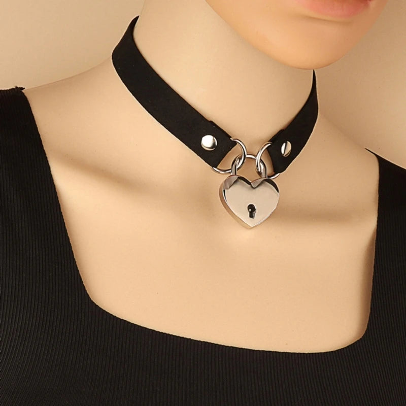 Heart Padlock Punk Choker with Keys