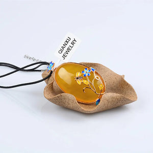 Chalcedony Dpopwater Necklace Pendant 925 Sliver Hand Carved