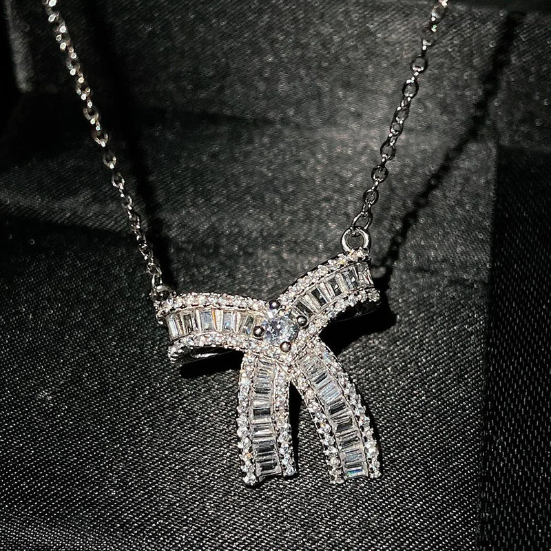 Elegant Silver Pendant Necklace Zircon Choker