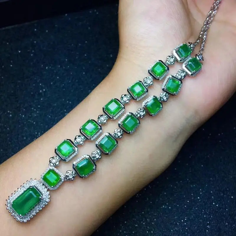 Vintage CZ Pendant Necklace - Green Charm Choker for Women