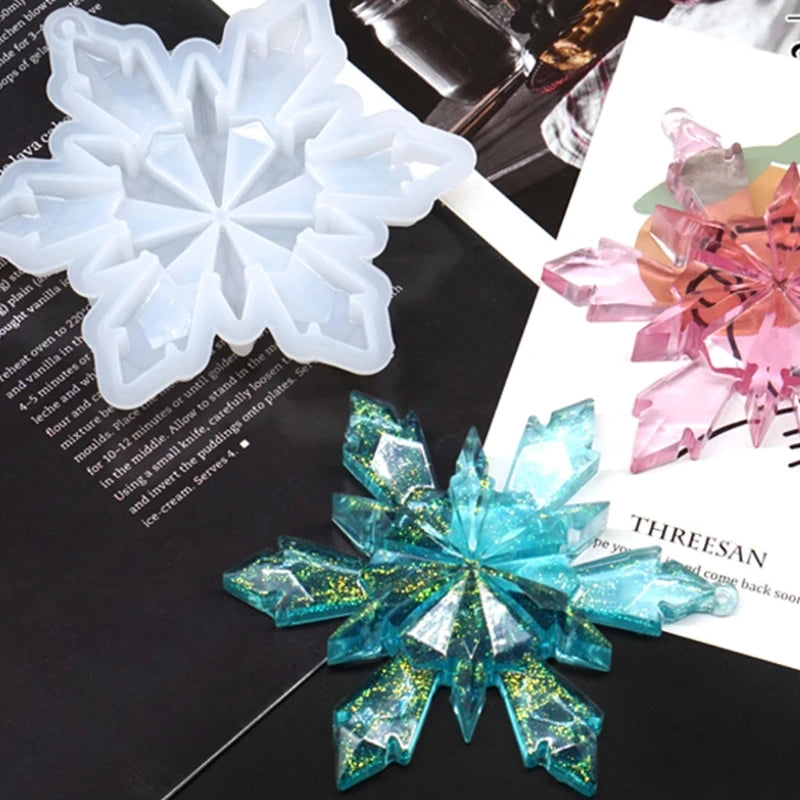 5 Pcs Snowflake Ornaments Pendants Resin Mold Earrings Necklace Silicone Mould