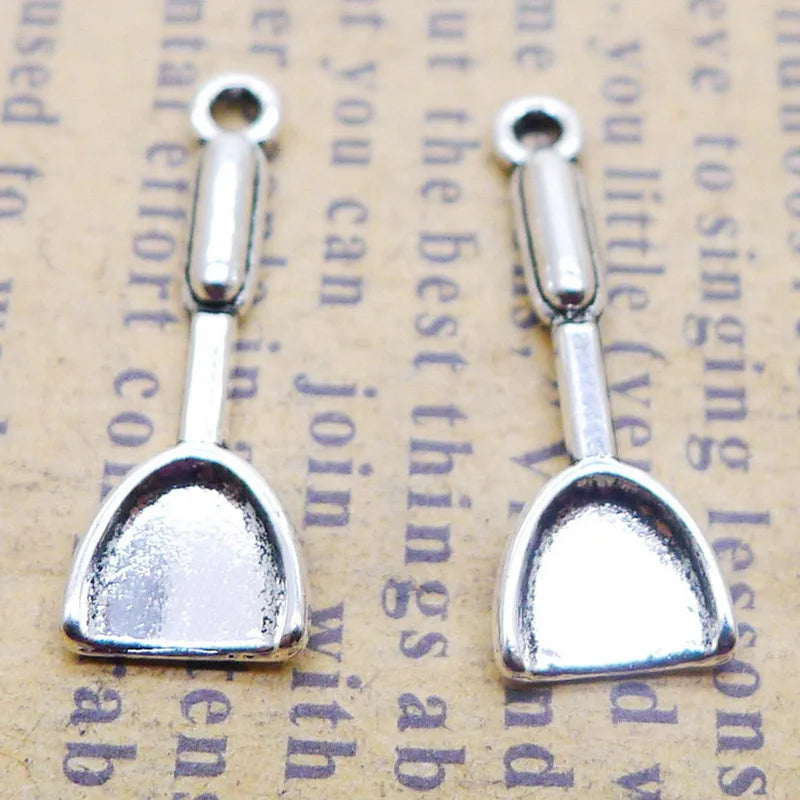 Alloy Spatula Charms Cooking Shovel 7*20mm 100pcs