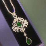 Vintage Emerald Stone Pendant Necklace for Women
