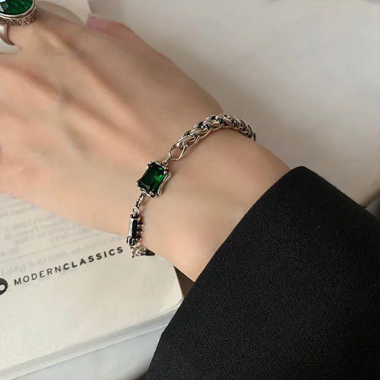 Vintage Thai Silver Square Lab Emerald Diamond Bracelet Charm Women's Hand Jewel