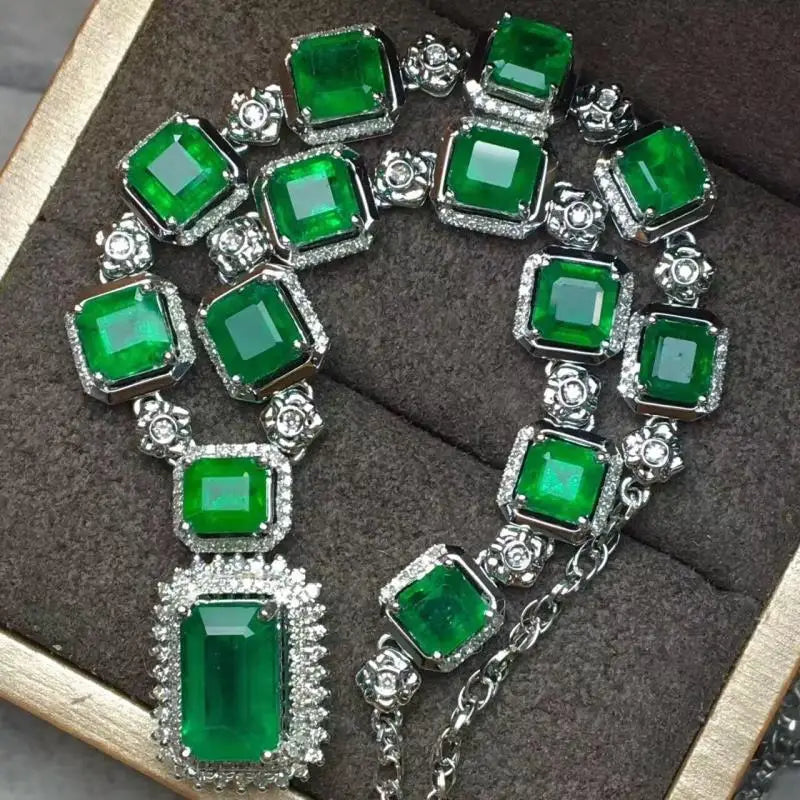 Colombian Emerald Pendant Necklace Lab Diamond Choker